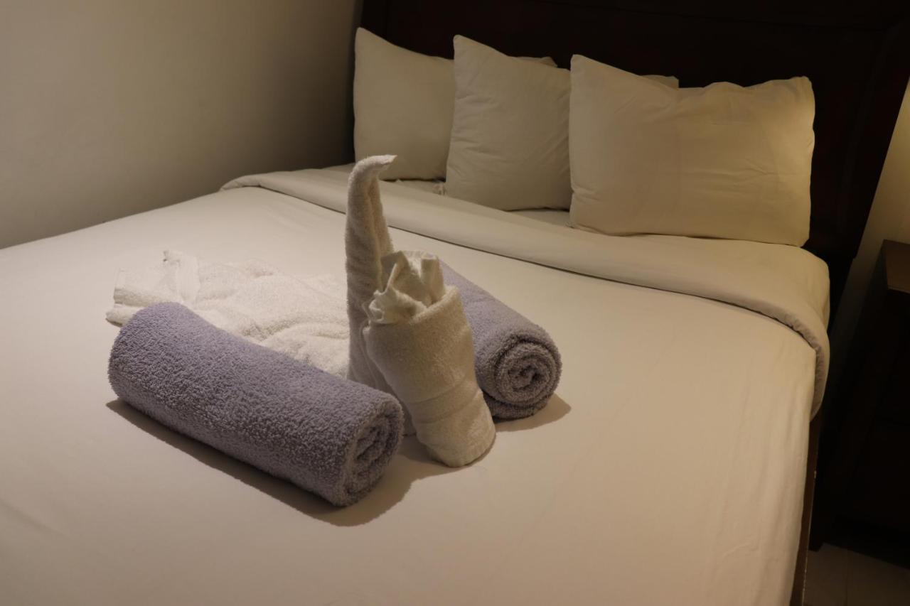 On Hollywood Beach - Affordable Two Bedrooms Sleeps 6 With Two Bathrooms Dania Beach Kültér fotó